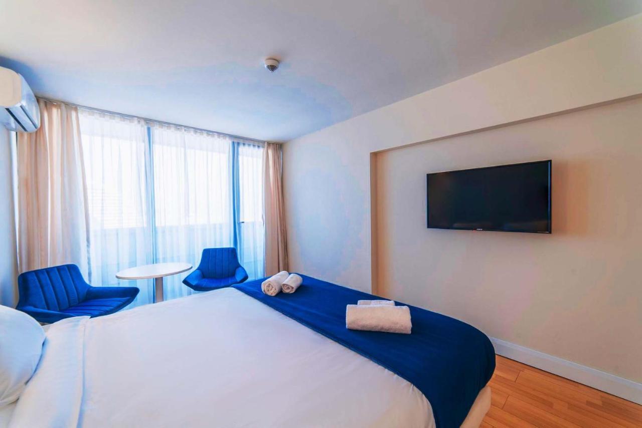 Elegance Sea View Aparthotel In Orbi City Batoumi Extérieur photo