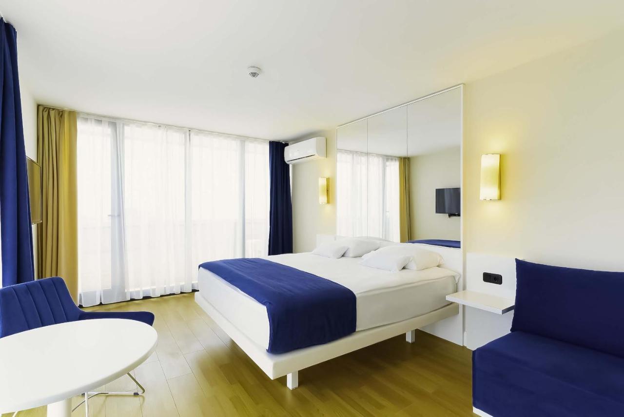 Elegance Sea View Aparthotel In Orbi City Batoumi Extérieur photo