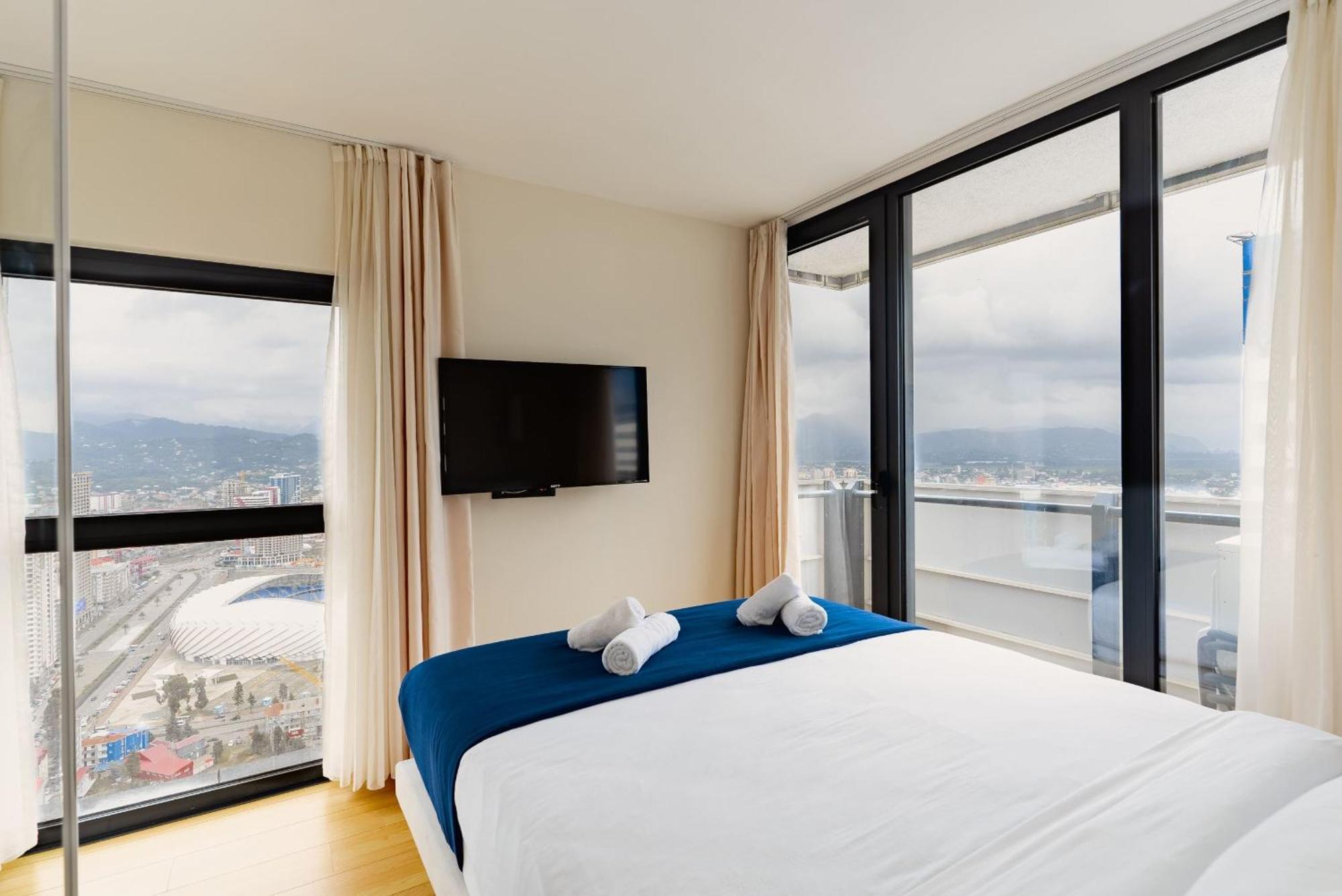 Elegance Sea View Aparthotel In Orbi City Batoumi Extérieur photo