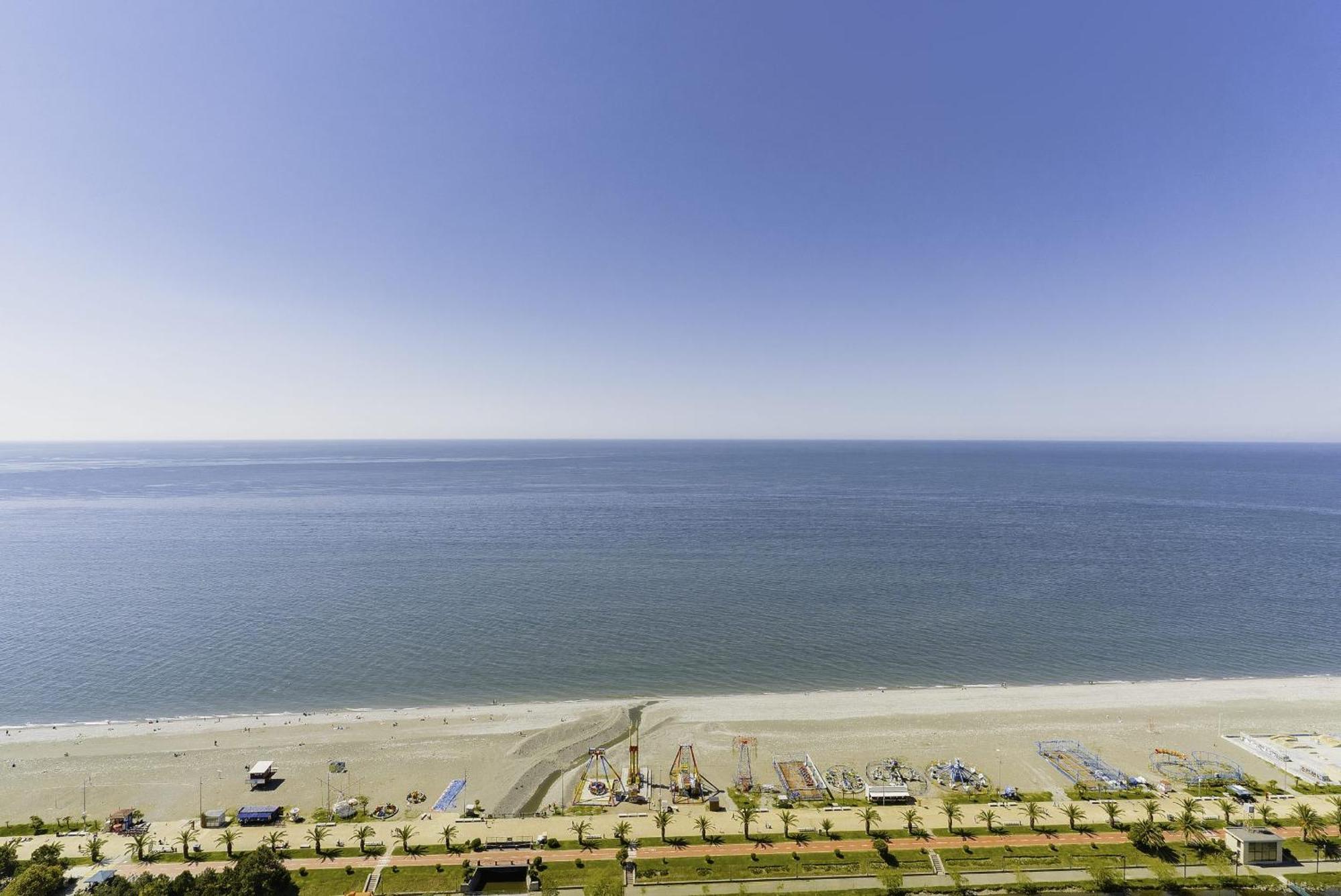Elegance Sea View Aparthotel In Orbi City Batoumi Extérieur photo
